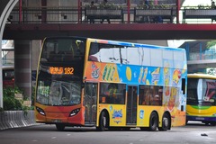 ST4518 @ 182 由 SkyAngel 於 港澳碼頭巴士總站出站左轉干諾道中門(港澳碼頭出站門)拍攝