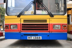 HT1366 @ 88R 由 raymond_leelee 於 第一城巴士總站 88R 入站梯(第一城巴總入站梯)拍攝