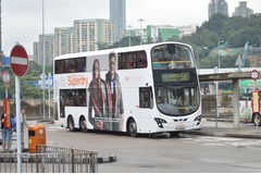 PX8835 @ 5C 由 九龍灣廠兩軸車仔 於 安運道面向香港理工大學梯(紅磡鐵路站分站梯)拍攝
